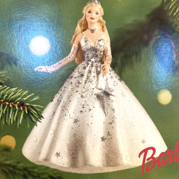 Hallmark Keepsakes 2001 Edition Celebration Barbie Christmas Tree Ornament NEW - Picture 4 of 4